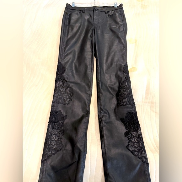 White House Black Market coated black denim size 4 with lace appliqués - Picture 1 of 3